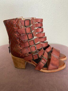 Freebird Country Rust Snake Multi Strappy Leather Sandal - Size 8